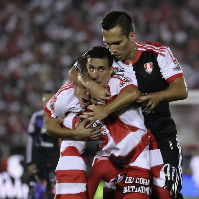 ¡De la pesadilla al héroe! Martínez Quarta, penal, atajada y gol: la noche agónica de River en Brasil