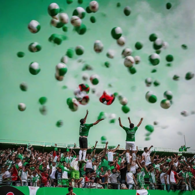 ¡Empate Agónico! Deportes Limache y Palestino Dividen Honores en la Copa de la Liga